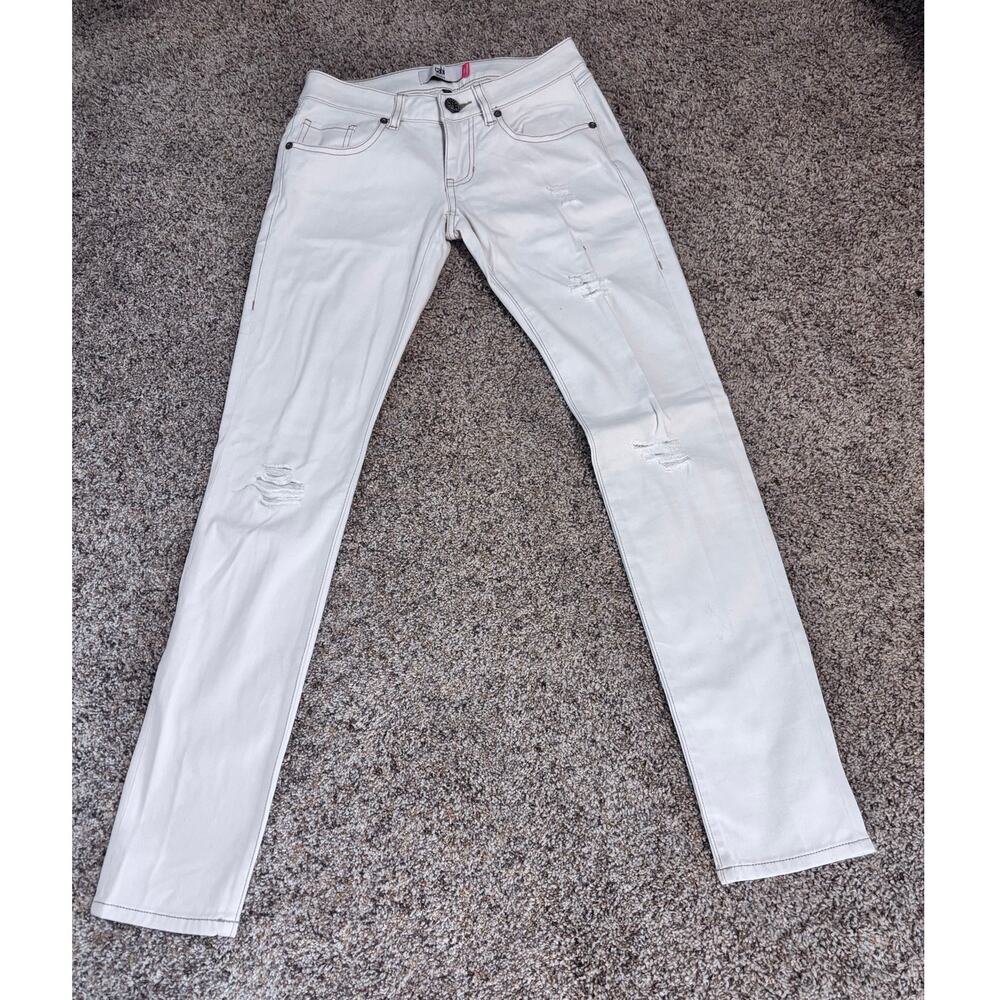cabi jeans slim boyfriend distressed jeans cream color with darker stitching, 00